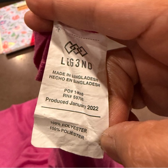 Sanrio Red and Pink Hello Kitty Short Sleeve Tees misc bundle size M - Picture 4 of 16